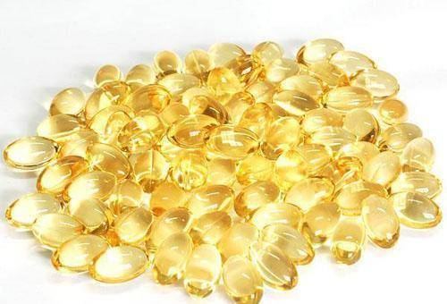  睡前1粒維E，皮膚會(huì)獲得3個(gè)好處，堅(jiān)持使用